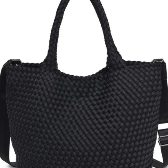 NWT Sol and Selene Sky's The Limit - Medium Tote in Black - Picture 7 of 8